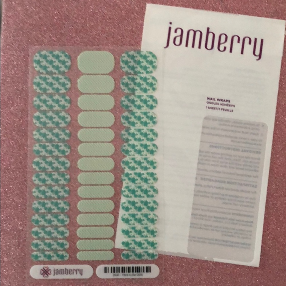 ✨NEW✨Jamberry Juniors Nail Wraps - Mint to Be